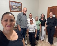 Equipe administrativa da Câmara Municipal recebe Aurismar, representante da Ágili Software em reunião