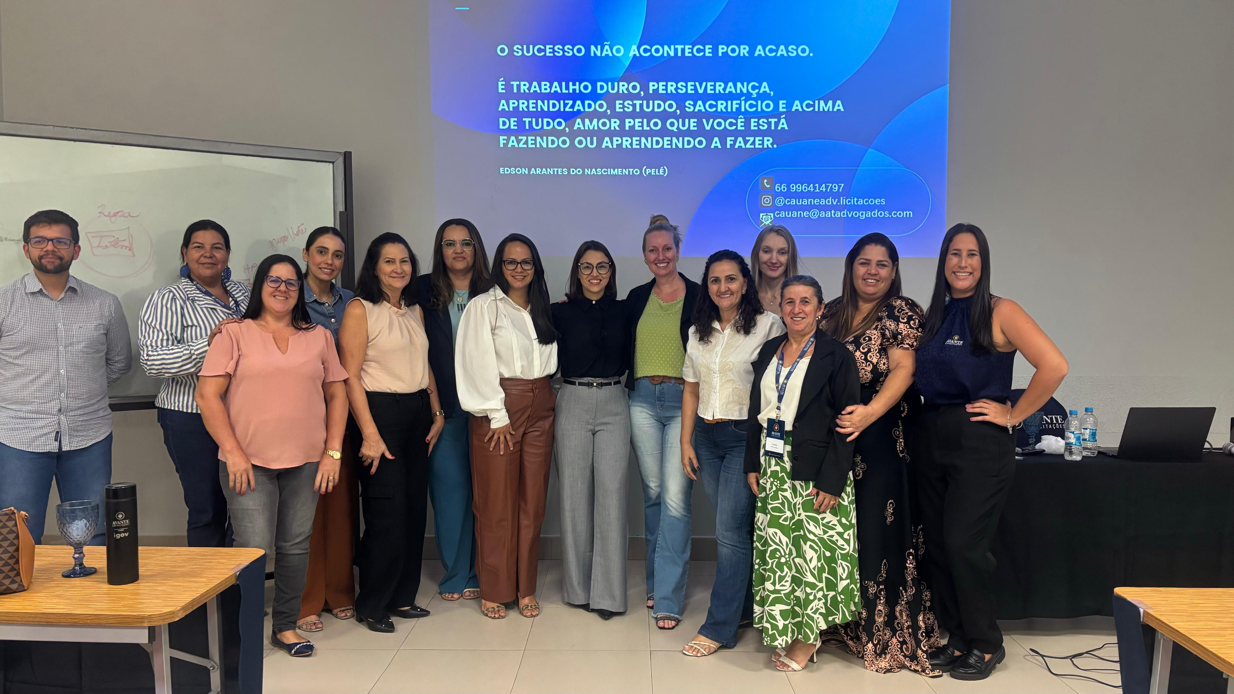 Presidente da Câmara de Nova Guarita e servidores participam de treinamento em Cuiabá e visitam Assembleia Legislativa