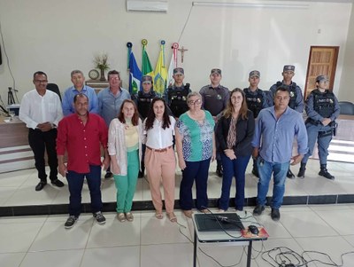 Sessão da Câmara de Nova Guarita foi marcada pela apresentação dos 7 novos policiais militares que integraram à corporação para reforçar a segurança no município