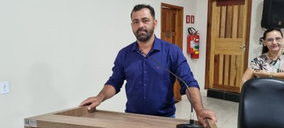 Vereador Cesar Alves solicita reforma e pintura da quadra da Escola Municipal Planalto na 2ª Agrovila