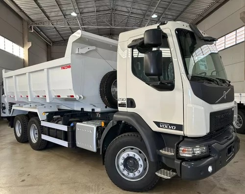 Vereador Jair Soares agradece a ex-deputada Rosa Neide por destinar caminhão caçamba no valor de aproximadamente R$ 500 mil para Nova Guarita